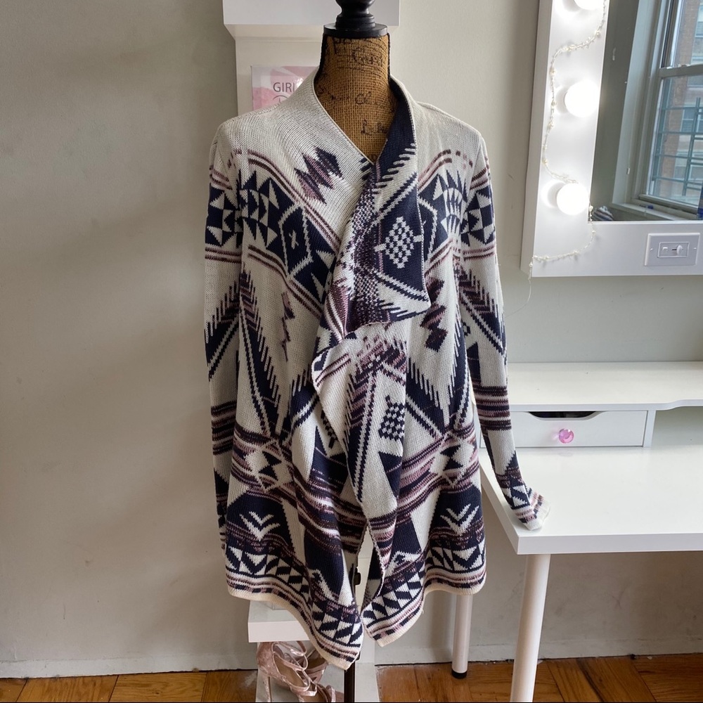 💖Charlotte Russe Aztec Cardigan Size Medium